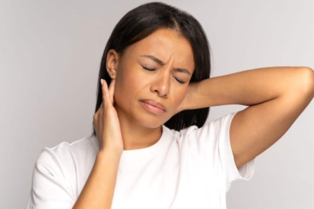 When to See a Chiropractor for a Pinched Nerve